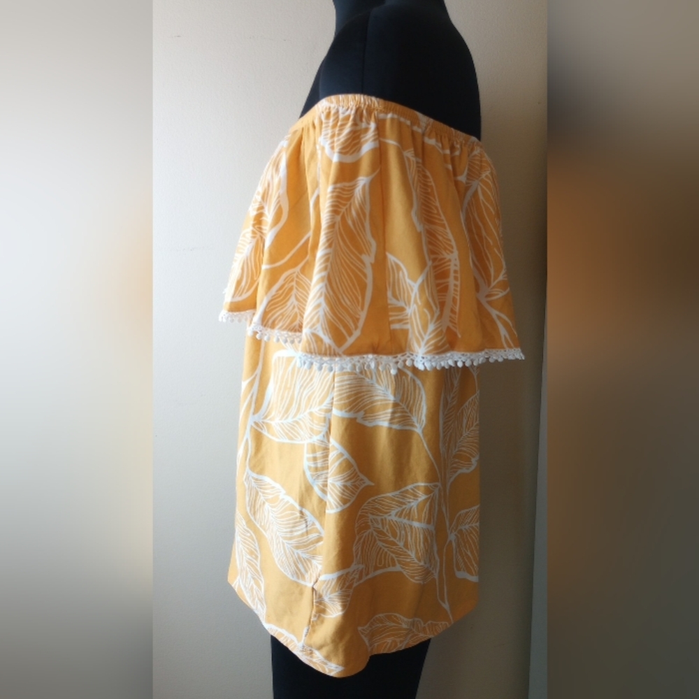 NWOT Yellow Off-Shoulder Top Large - Picture 3 of 7